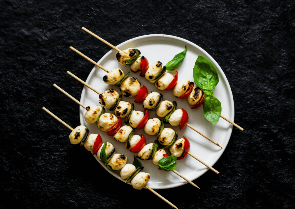 pastisolives_brochettes-caprese-sur-pic
