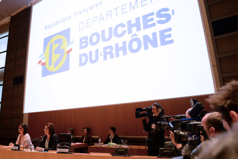 restez informés des dernières nouvelles concernant l'alerte bombe à marseille. découvrez les détails de l'incident, les mesures de sécurité mises en place et les recommandations des autorités locales pour assurer votre sécurité. suivez les développements en temps réel.