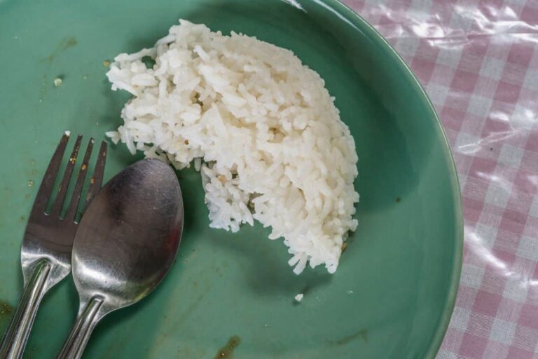 découvrez des astuces simples et créatives pour utiliser vos restes de riz. transformez vos surplus en délicieux plats, évitez le gaspillage alimentaire et explorez des recettes originales qui raviront vos papilles !