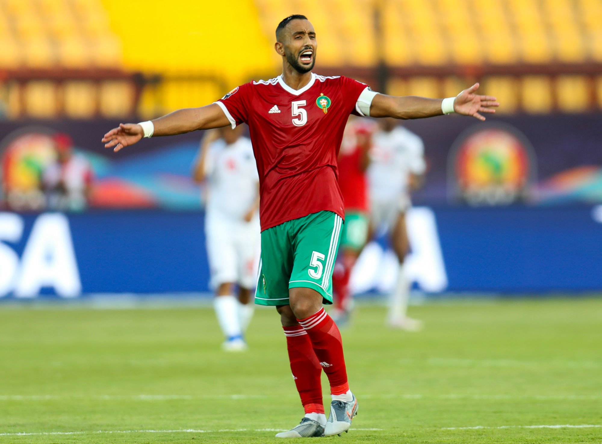 découvrez comment benatia a été transféré pour 24 millions d'euros, un mouvement marquant dans le monde du football. analyse des implications sportives et financières de cette transaction majeure.