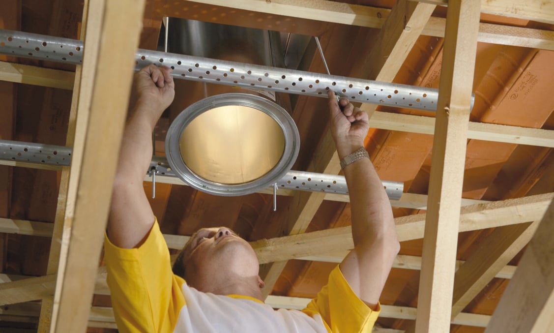 découvrez comment installer des conduits de poêle en placo pour une solution esthétique et efficace. suivez nos conseils pratiques pour une intégration parfaite dans votre intérieur, tout en maximisant la sécurité et la performance de votre chauffage.