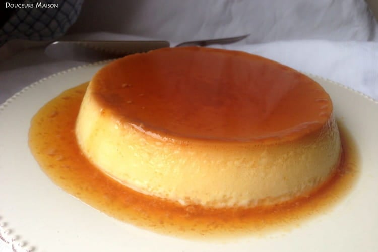 découvrez notre délicieuse recette de crème caramel maison, un dessert onctueux et réconfortant qui ravira vos papilles. facile à réaliser, cette crème au caramel saura séduire vos invités et égayer vos repas en famille. apprenez à préparer ce classique de la pâtisserie avec des ingrédients simples et un soupçon d'amour.