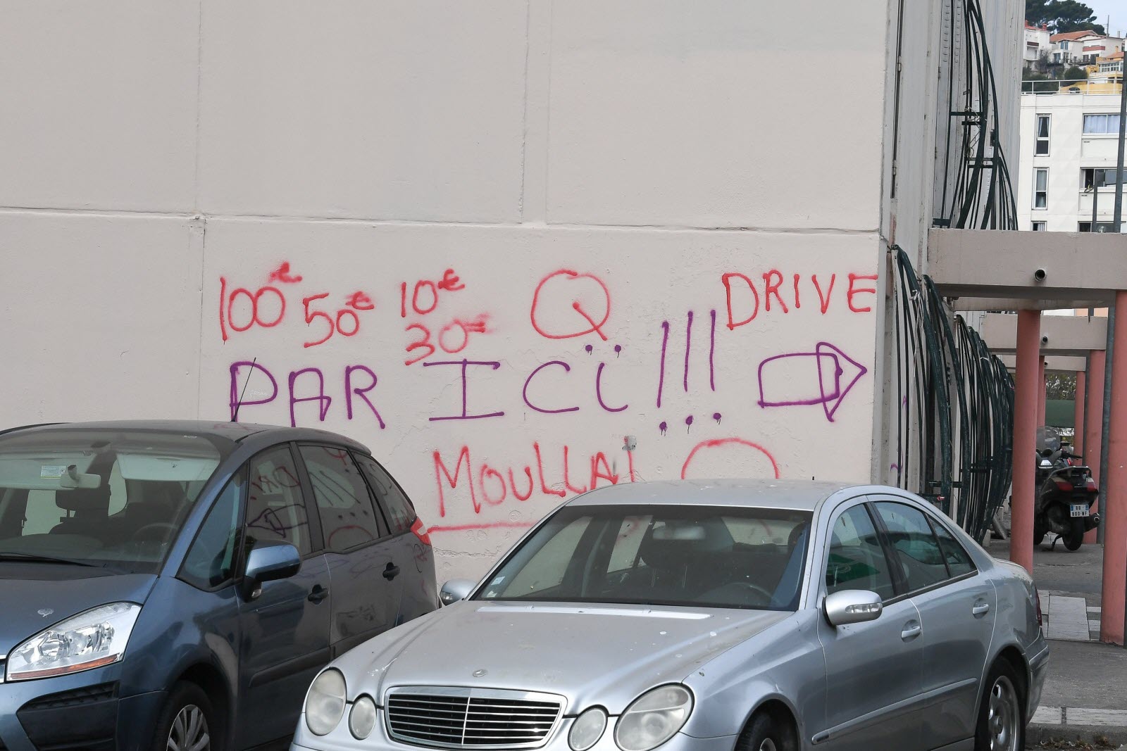 découvrez l'énigme entourant la disparition d'un adolescent à marseille, un cas troublant lié à des problématiques de drogue. plongez dans cette histoire captivante mêlant drame et réalité, et explorez les conséquences tragiques de la toxicomanie sur la jeunesse.
