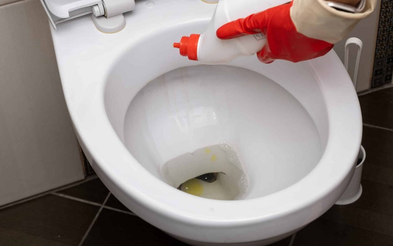 découvrez notre exposition sur l'acide chlorhydrique et son impact fascinant sur les carreaux. plongez au cœur des réactions chimiques et des applications industrielles tout en explorant les belles créations qui en découlent. une expérience enrichissante pour les passionnés de chimie et d'art !