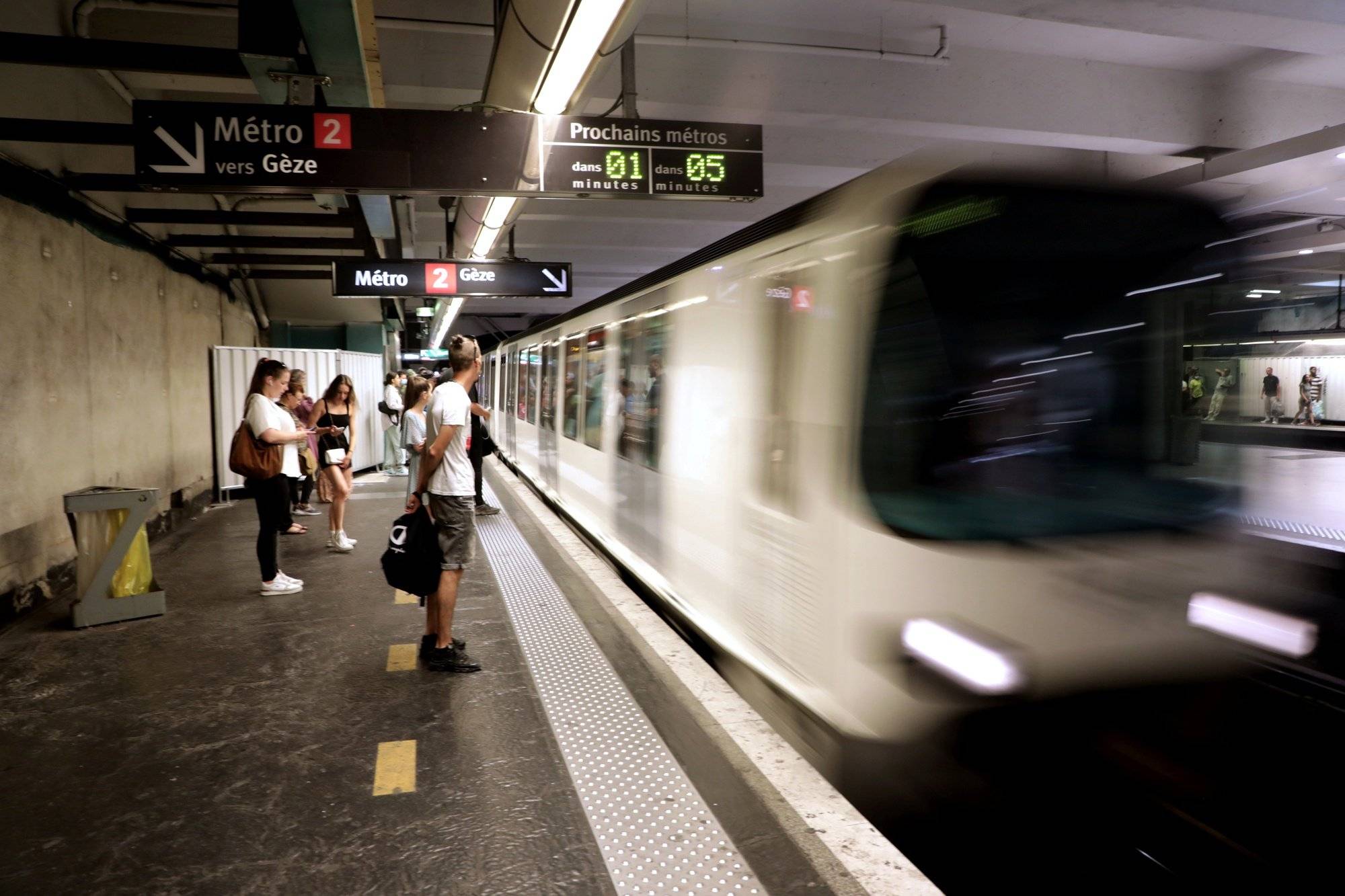 découvrez les dernières informations sur la fermeture du métro à marseille. restez informés des conséquences sur vos déplacements et des alternatives de transports en commun durant cette période.