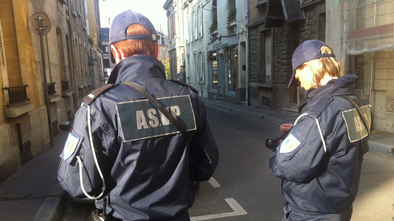 découvrez notre nouveau système de gestion des contraventions, conçu pour améliorer l'efficacité des policiers et simplifier le processus pour les usagers. restez informé des dernières innovations en matière de sécurité routière et de respect des règles de circulation.