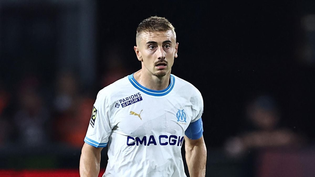 découvrez tout sur valentin rongier, le milieu de terrain talentueux de l'olympique de marseille. suivez son parcours, ses performances et son impact au sein de l'équipe pour la saison en cours.