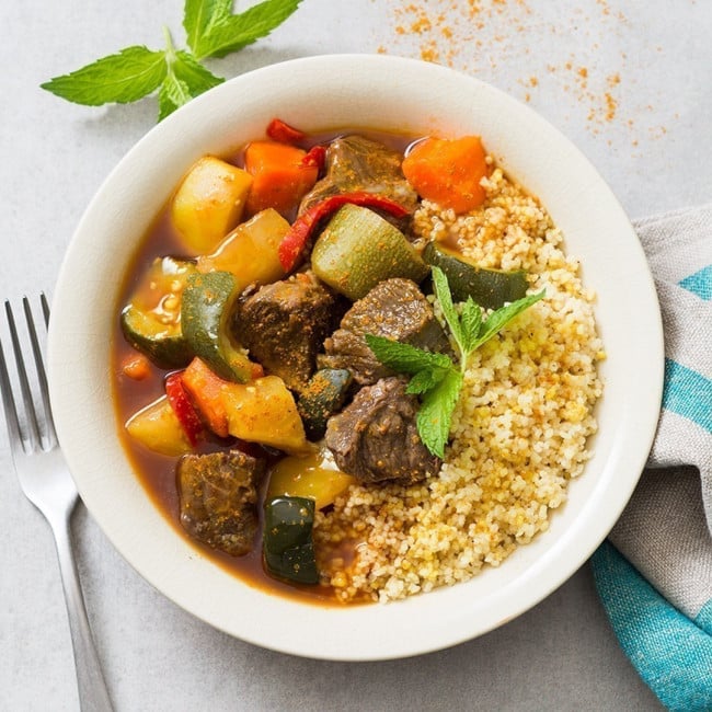 découvrez comment sélectionner la meilleure viande de bœuf pour préparer un couscous savoureux. suivez nos conseils pratiques pour choisir des ingrédients de qualité, afin de régaler vos invités avec un plat traditionnel irrésistible.