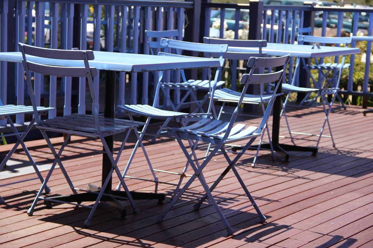 découvrez tout ce qu'il faut savoir sur la durée de vie des terrasses en palette. apprenez comment entretenir et prolonger la longévité de votre terrasse, les matériaux à privilégier et les meilleures pratiques pour assurer sa durabilité au fil des saisons.