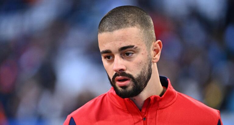 découvrez les dernières informations sur l'échange impliquant edon zhegrova : actualités, rumeurs, analyses et impacts potentiels sur le mercato. restez informé sur les mouvements du joueur au sein du marché des transferts.