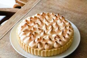 découvrez nos astuces pour récupérer une meringue liquide et la rendre à nouveau ferme et brillante. conseils pratiques, techniques simples et solutions rapides pour réussir toutes vos pâtisseries !