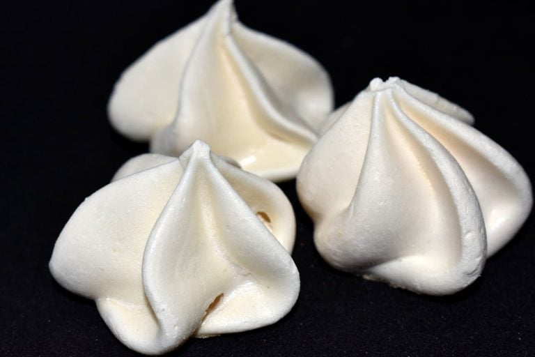 découvrez des astuces simples et efficaces pour récupérer une meringue trop liquide et réussir vos desserts à coup sûr ! conseils et solutions pour une meringue parfaite.