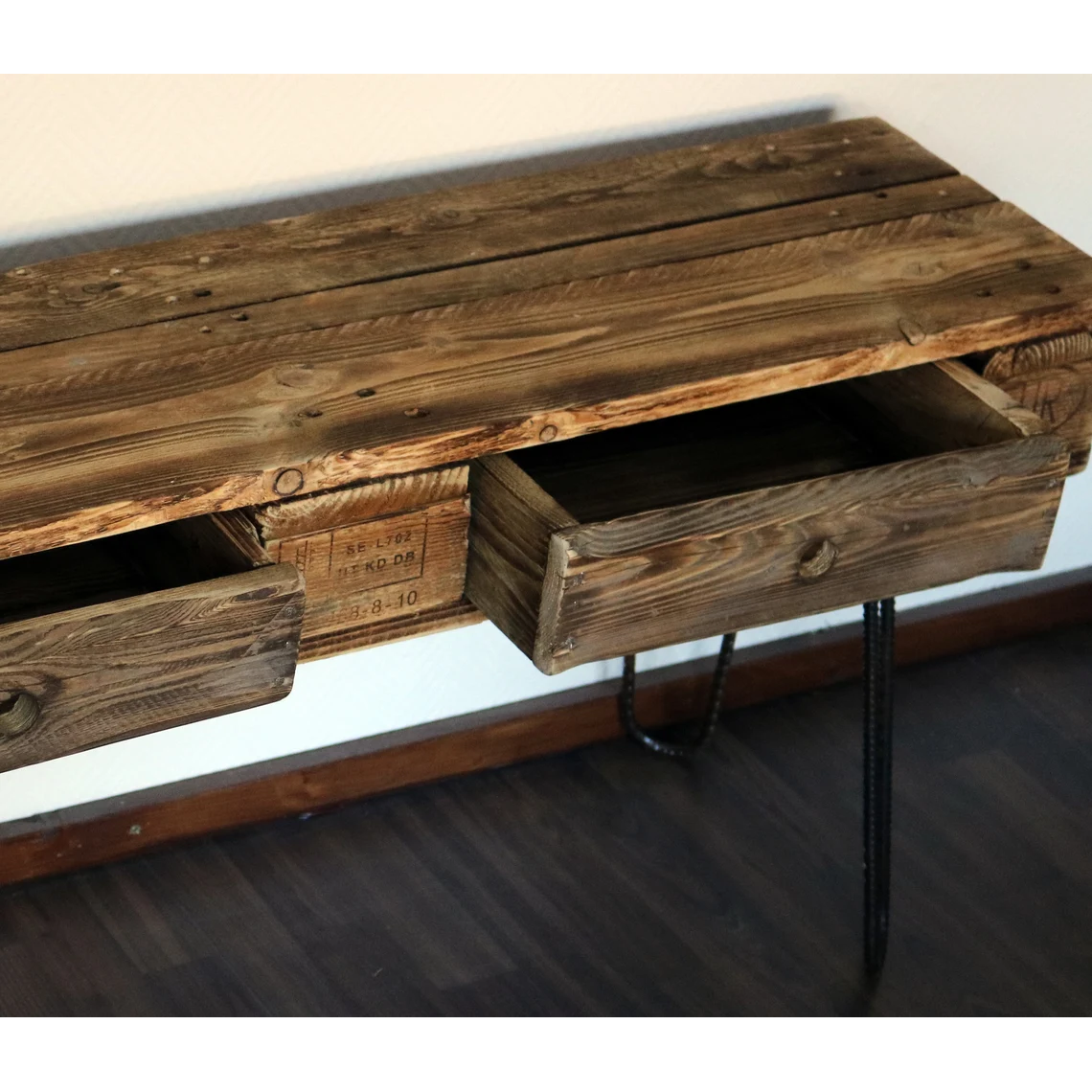 découvrez notre support tv en palette écologique, alliant design moderne et respect de l'environnement. idéal pour sublimer votre intérieur tout en réduisant votre empreinte écologique.