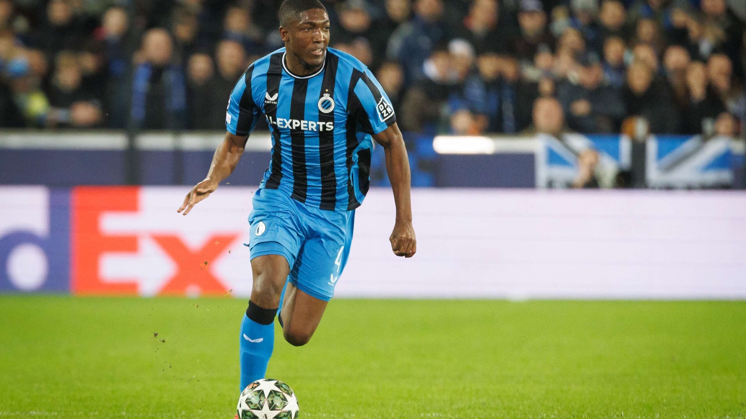 découvrez les raisons des transferts ratés à l’om : analyses, échecs marquants et impacts sur l’olympique de marseille. plongez dans l’histoire des mouvements manqués du club phocéen.