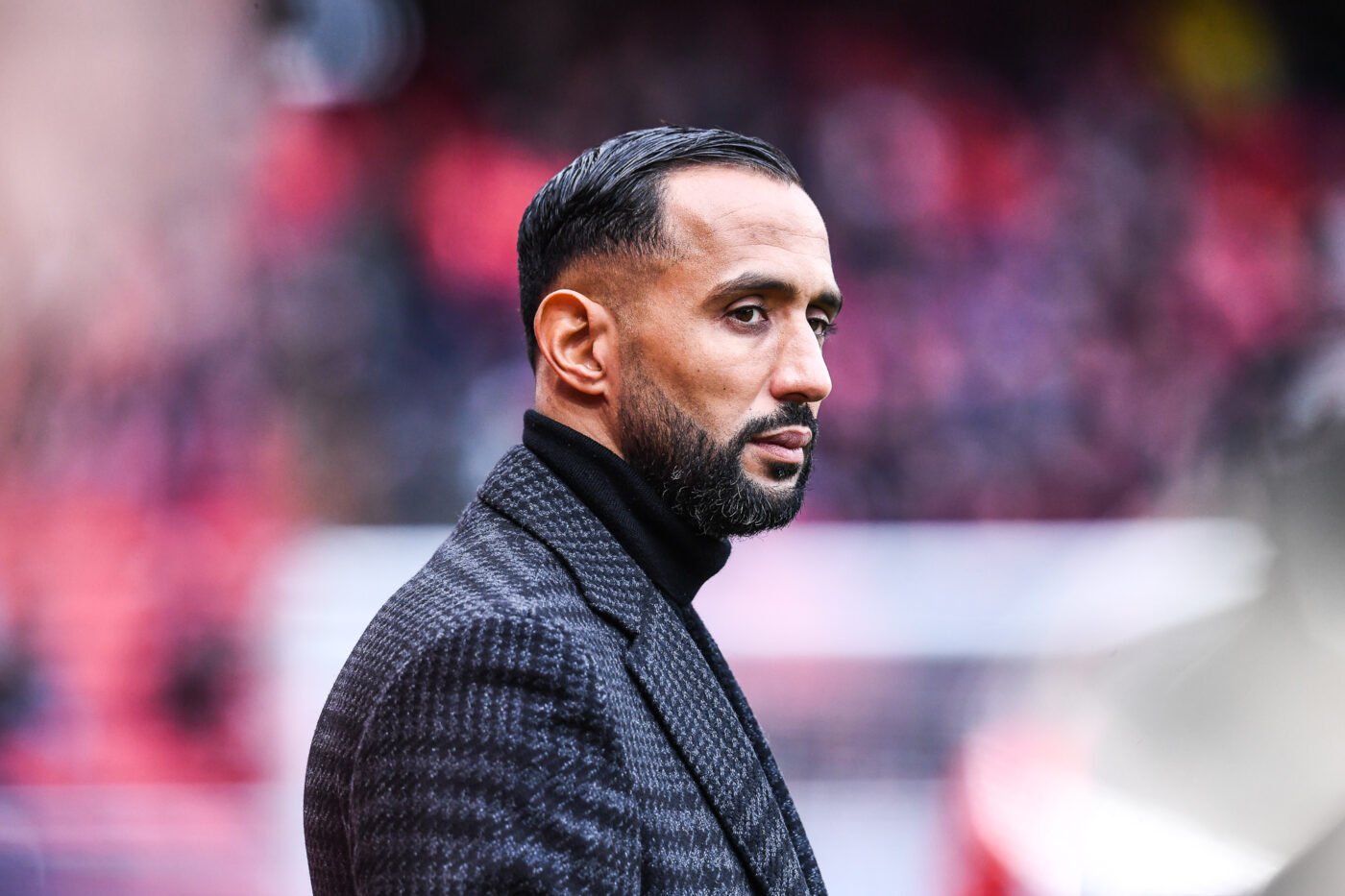 découvrez l'histoire de mehdi benatia à marseille : parcours, carrière, et impact du défenseur marocain dans le club phocéen.