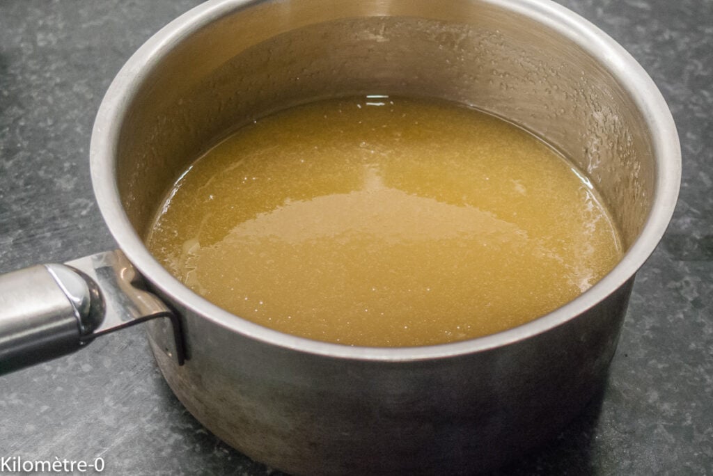 découvrez tout sur les bottereaux, ces délicieux beignets traditionnels de l’ouest de la france, souvent dégustés pendant le carnaval. recette, astuces et histoire des bottereaux vous attendent dans cet article.