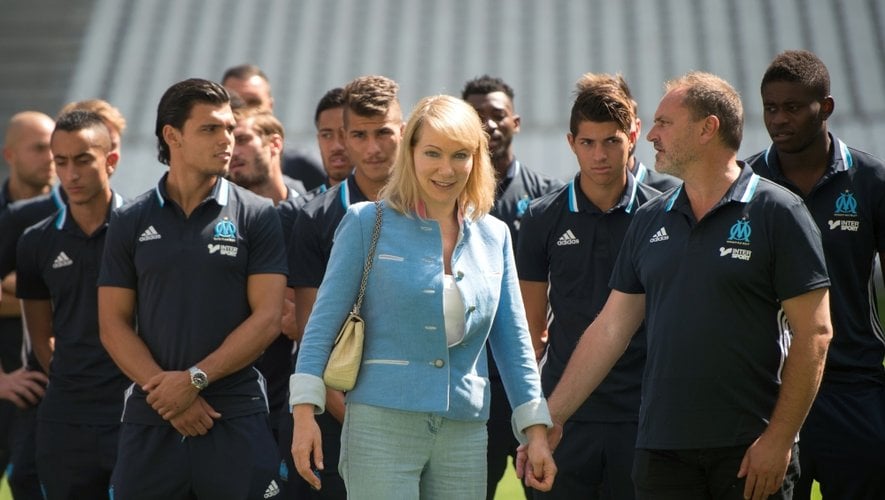 découvrez tout sur la cession de l'olympique de marseille par frank mccourt : enjeux, actualités et conséquences pour le club phocéen.