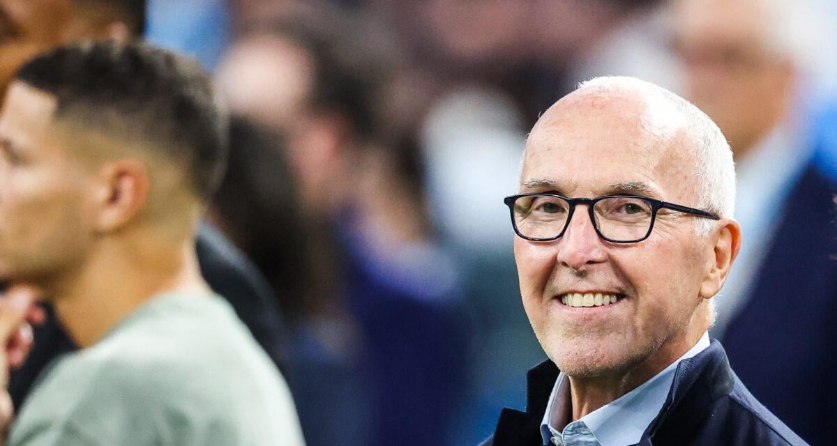 découvrez les dernières informations sur la cession de l'olympique de marseille par frank mccourt, les enjeux de la vente, les ambitions des nouveaux acquéreurs et l'avenir du club phocéen.