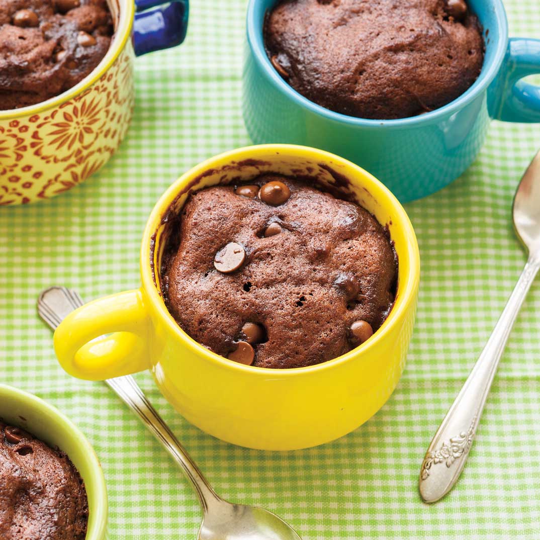 découvrez notre recette facile de gâteau moelleux au chocolat : un dessert irrésistible, fondant et gourmand, parfait pour régaler petits et grands à chaque occasion.