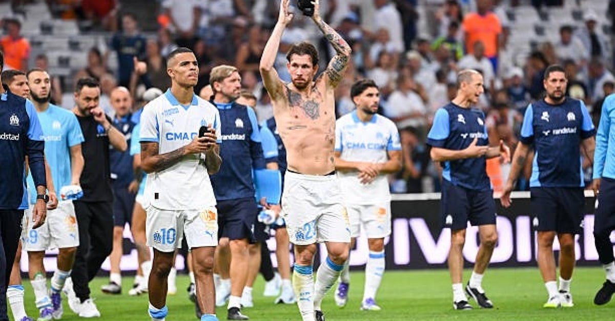 découvrez les dernières rumeurs du mercato de l'om : un joueur évoluant en premier league pourrait rejoindre marseille après une saison décevante. analyse et informations sur ce possible transfert.