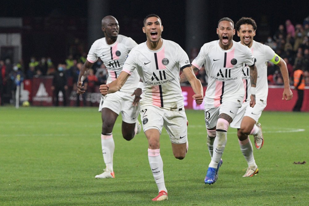 découvrez les dernières informations sur la rixe survenue au stade du psg : circonstances, conséquences et réactions des supporters. suivez les détails de l'incident et les mesures prises par les autorités.